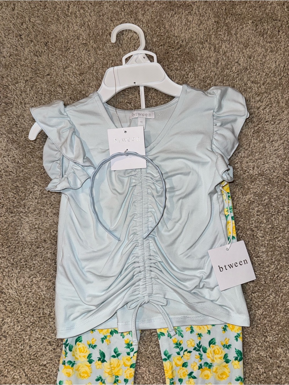 NWT btween Blue Ruched Top & Yellow Floral Bell Bottom Set Girls Size 5 - Picture 3 of 6